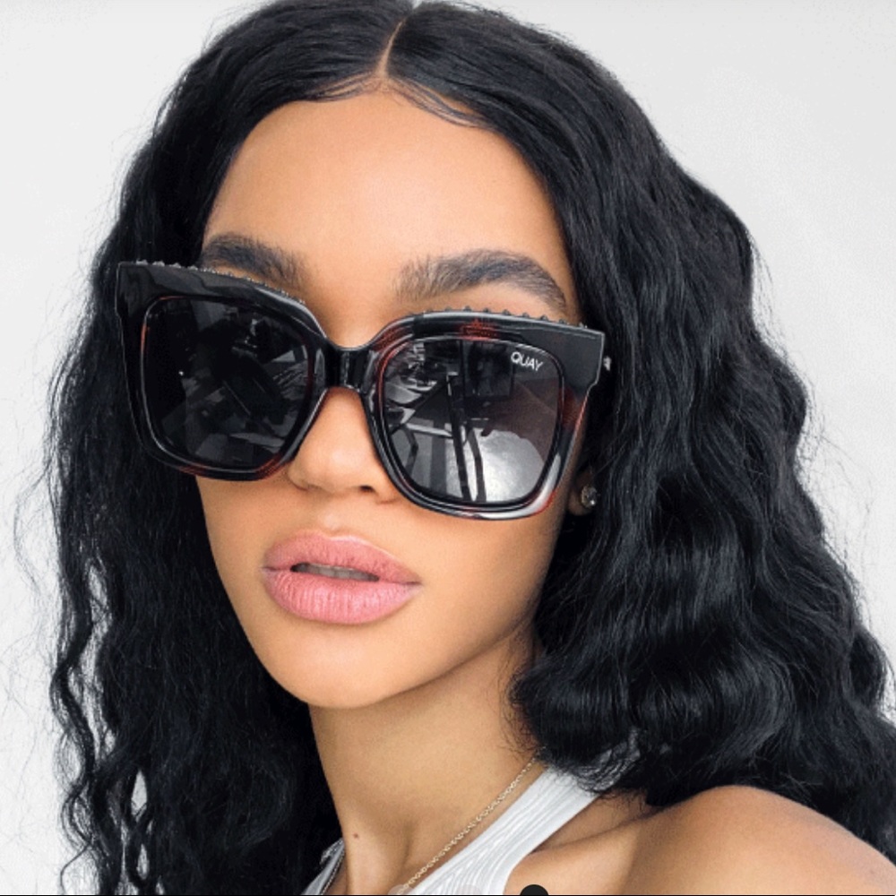 Quay sunglasses style icy.
